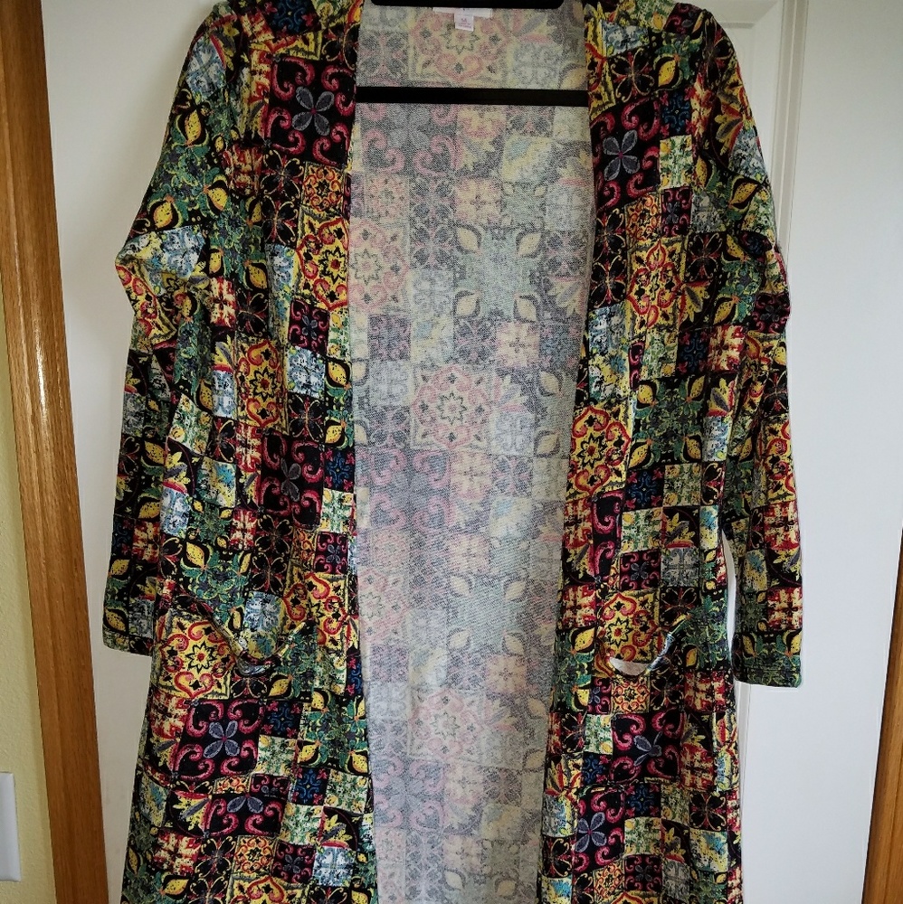 Medium lularoe Sarah